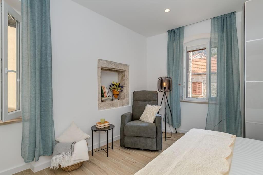 New Luxury In The Center Of * Omiš