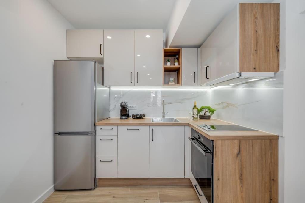 New Luxury In The Center Of