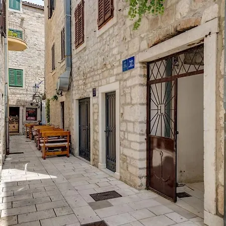 New Luxury Apartments In The Center Of Omiš Exterior foto