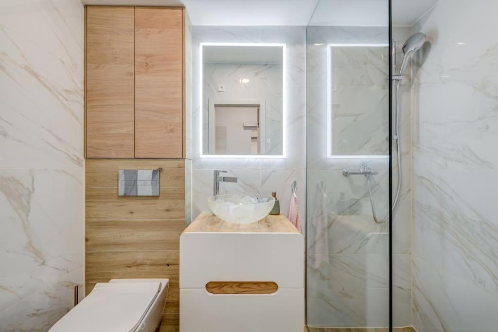 New Luxury In The Center Of Apartment Omiš